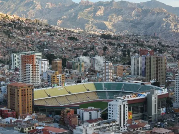 Estadio Hernando Siles - стадион на Боливар