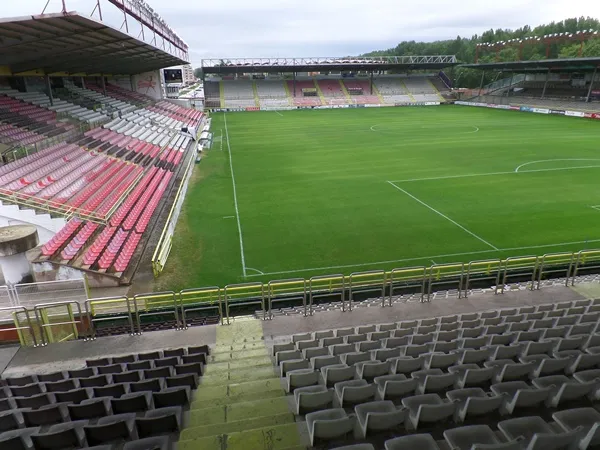 Estadio Municipal de El Plantío — стадион на Бургос