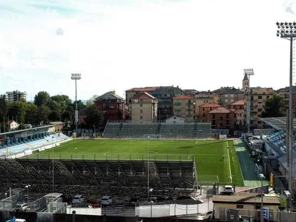 Stadio Comunale Chiavari - стадион на Виртус Ентела