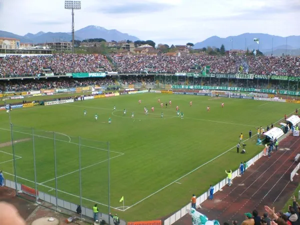 Stadio Partenio-Adriano Lombardi - стадион на Авелино
