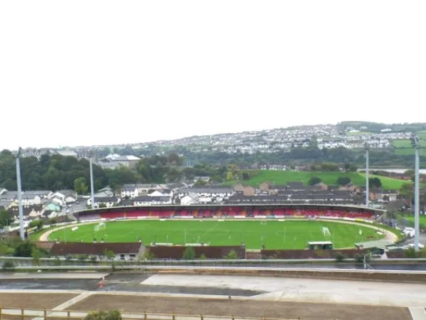 The Ryan McBride Brandywell Stadium - стадион на Дери Сити