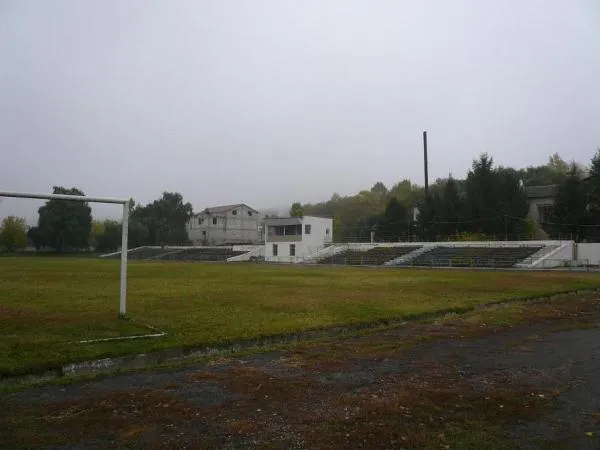 Stadionul Orăşenesc - стадион на Петрокуб