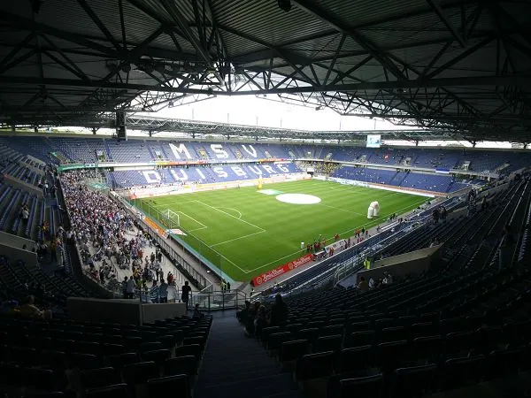 Schauinsland-Reisen-Arena - стадион на Дуисбург