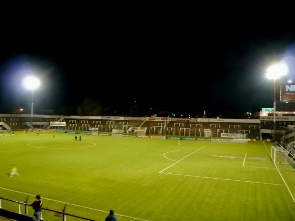 Estadio Ciudad de Vicente López - стадион на Платенсе