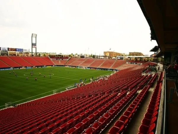 Toyota Stadium - стадион на ФК Далас